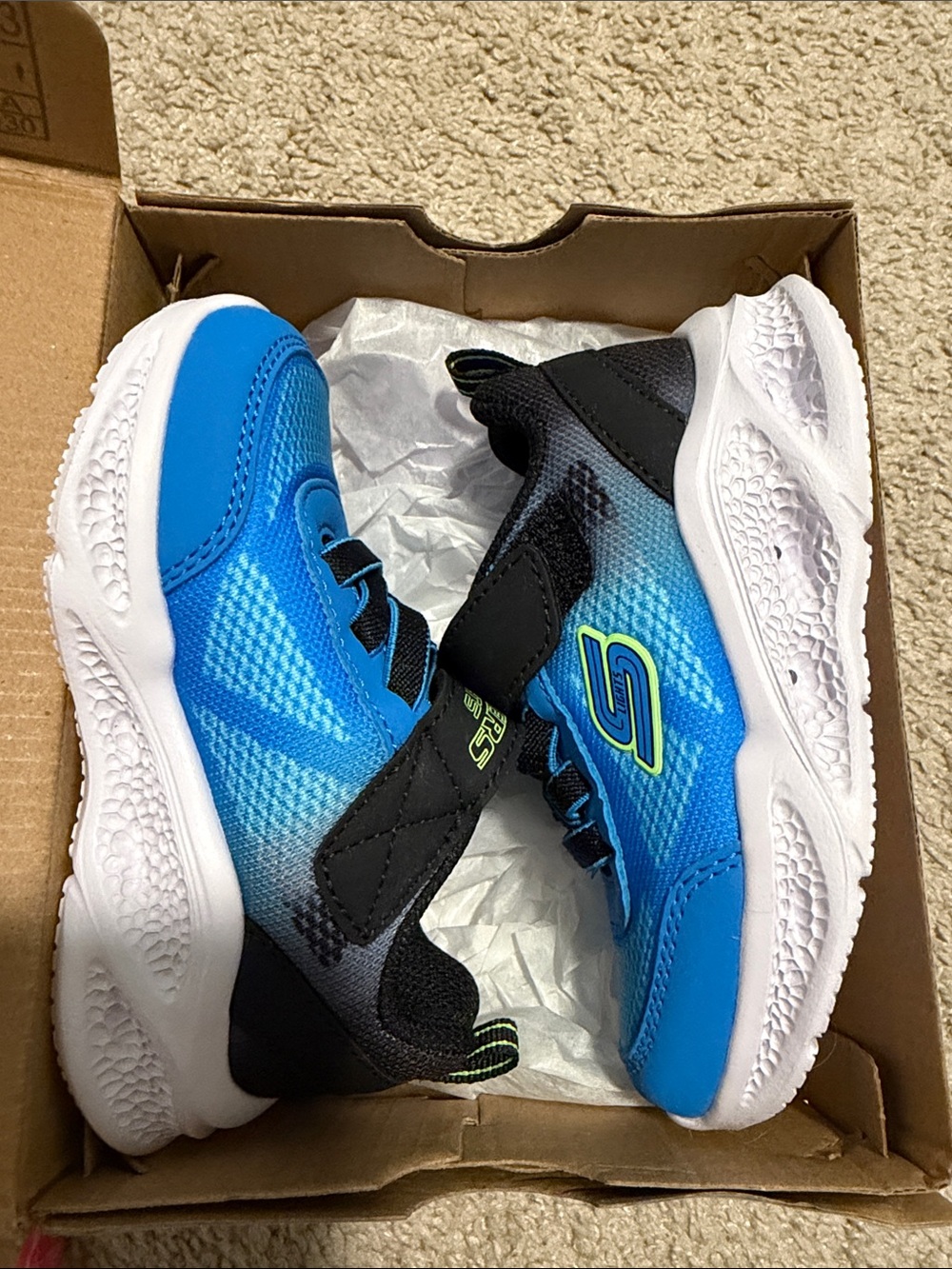 Skechers Toddler Black & Blue Light-Up Athletic Shoe - Picture 2 of 6